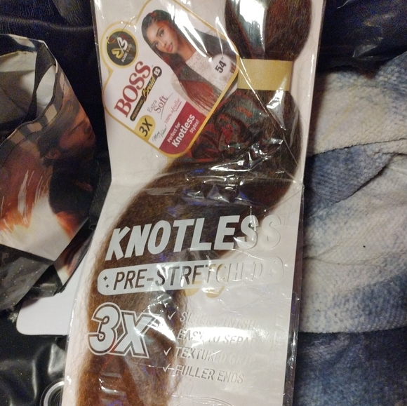 Hair extensions - Picture 2 of 3